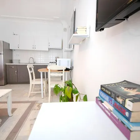 Case de vacanță Charming House With Fascinating View, Shared Pool And Terrace Near Beach In Gumusluk, Bodrum Gümüşlük